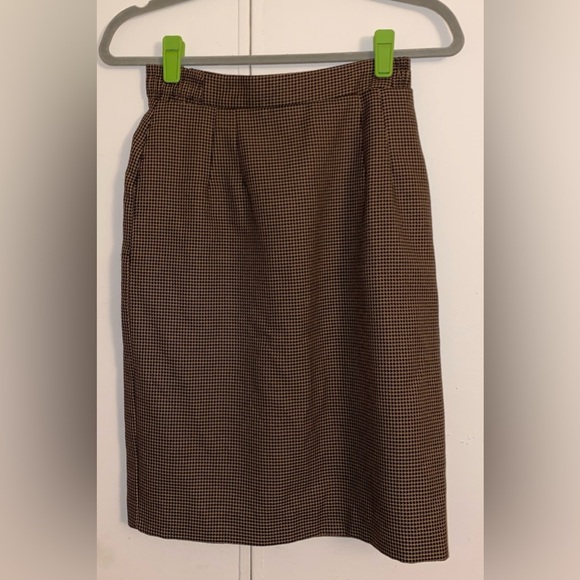Vintage Bedford Fair Light Brown Black Dot Pattern Pencil Skirt Size 4P - Picture 1 of 6